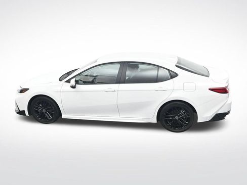 Used 2025 Toyota Camry SE FWD image 28
