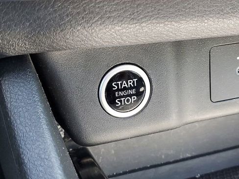 Used 2023 Nissan Rogue SV w/ SV Premium B Package AWD/4WD image 18