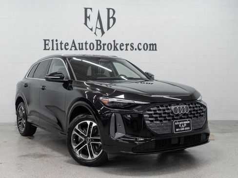 Used 2025 Audi Q5 Premium AWD/4WD image 55