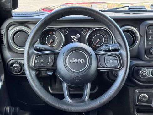 Used 2021 Jeep Wrangler Unlimited Sport AWD/4WD image 8