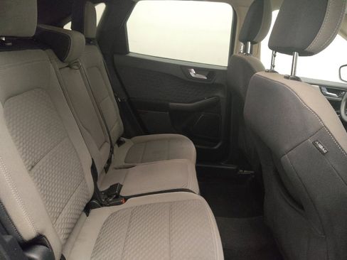 Used 2020 Ford Escape SE image 19