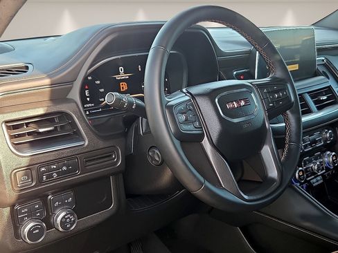 Used 2023 GMC Yukon AT4 AWD/4WD image 15