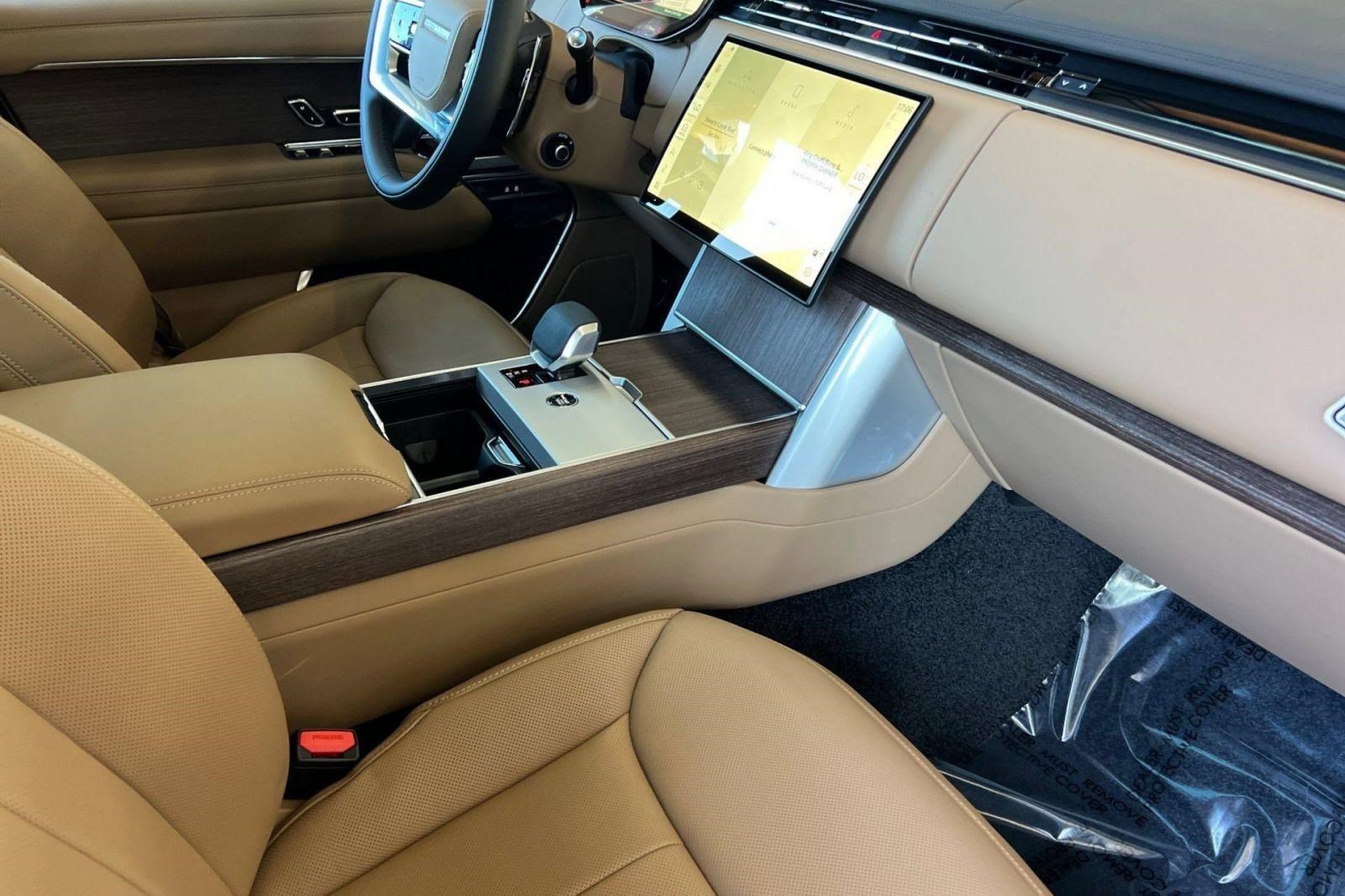 New 2026 Land Rover Range Rover SE AWD/4WD image 29