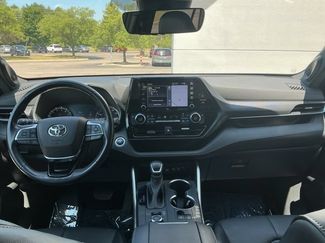 Used 2021 Toyota Highlander XSE AWD/4WD video 2