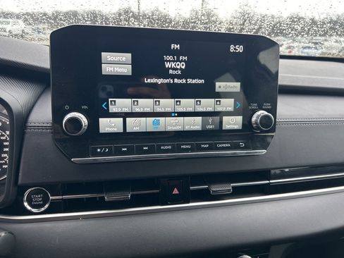 Used 2024 Mitsubishi Outlander SE image 8