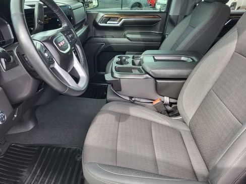Certified 2024 GMC Sierra 1500 Elevation image 9