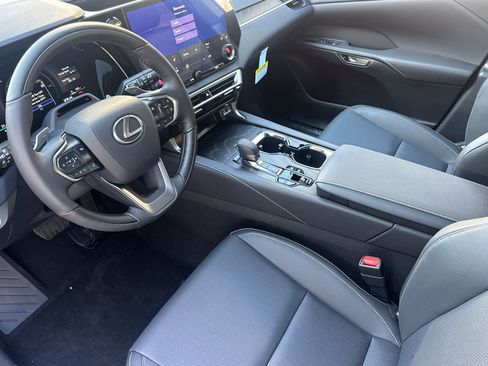 New 2026 Lexus RX 450h AWD image 10