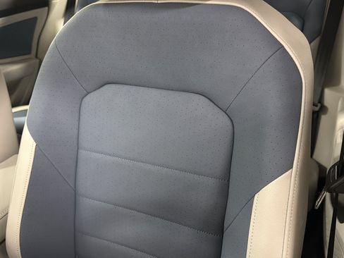 New 2026 Volkswagen Jetta SE FWD image 19