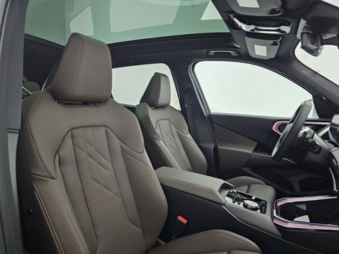 Used 2025 BMW X3 xDrive30i image 12