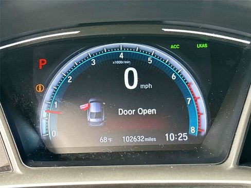 Used 2019 Honda Civic Touring image 13