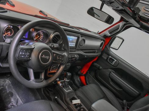 Used 2022 Jeep Wrangler Willys image 11