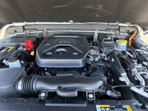 Used 2023 Jeep Wrangler Unlimited w/ Cold Weather Group image 35