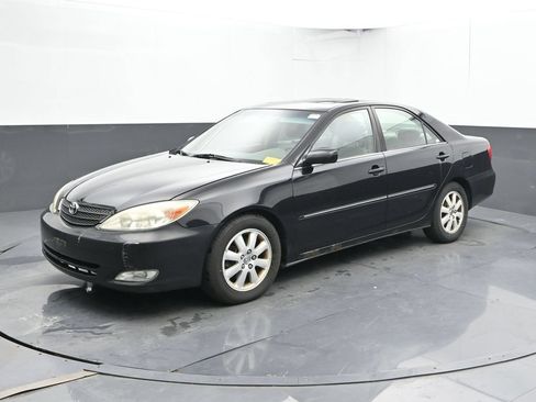 Used 2003 Toyota Camry XLE w/ XLE Premium Pkg FWD image 7