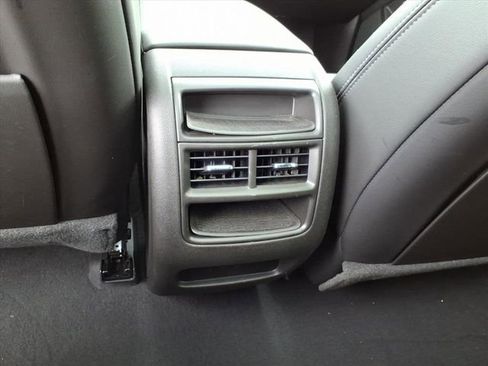 Certified 2023 Cadillac XT5 Premium Luxury image 16