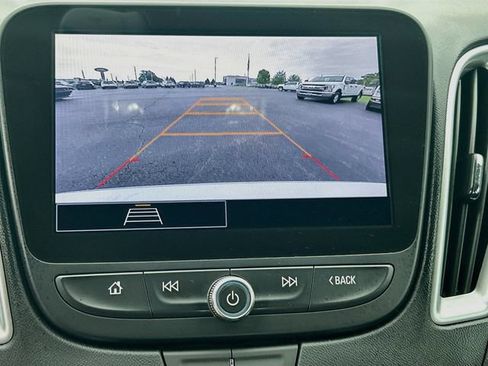 Used 2024 Chevrolet Malibu LT FWD image 18