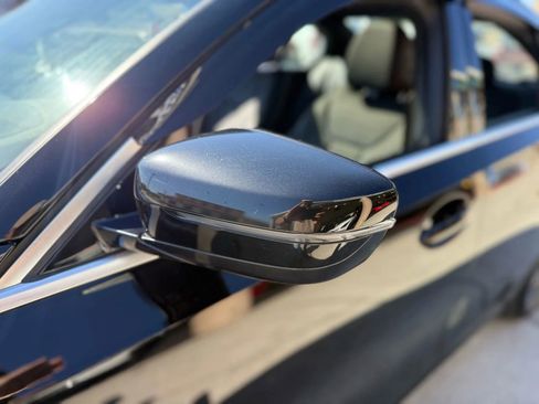 Used 2020 BMW 330i xDrive Sedan image 12