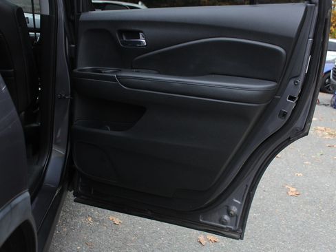 Used 2016 Honda Pilot EX-L image 17