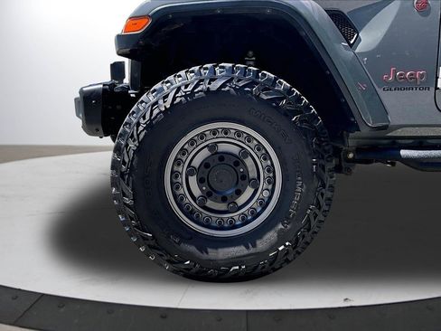 Used 2021 Jeep Gladiator Rubicon AWD/4WD image 32