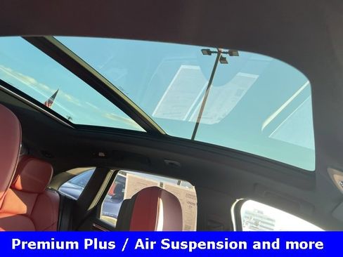 Used 2021 Porsche Macan S image 34