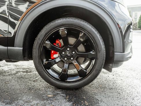 Used 2022 Ford Explorer ST w/ ST Street Pack image 4