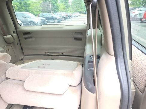 Used 2000 Chevrolet Venture LS FWD image 12