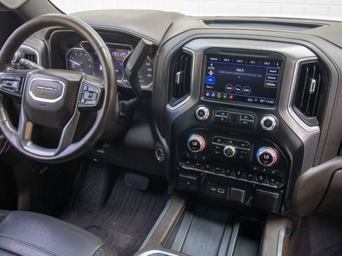 Used 2019 GMC Sierra 1500 Denali w/ Denali Ultimate Package AWD/4WD image 26