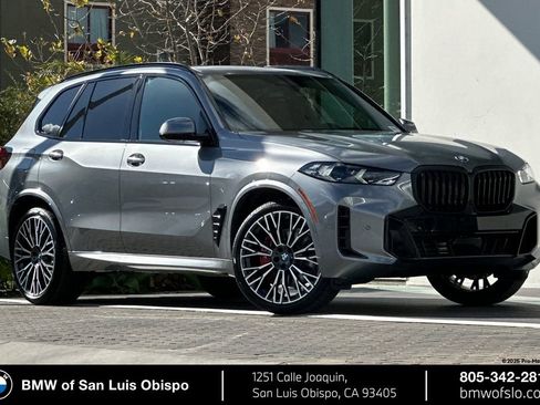 New 2026 BMW X5 xDrive40i w/ M Sport Package AWD/4WD image 1