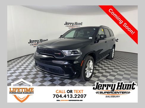 Used 2024 Dodge Durango GT image 1