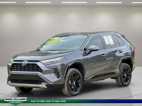 Used 2023 Toyota RAV4 SE AWD/4WD image 7