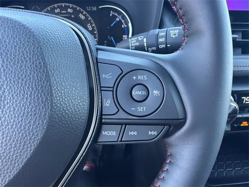 New 2025 Toyota RAV4 SE image 27