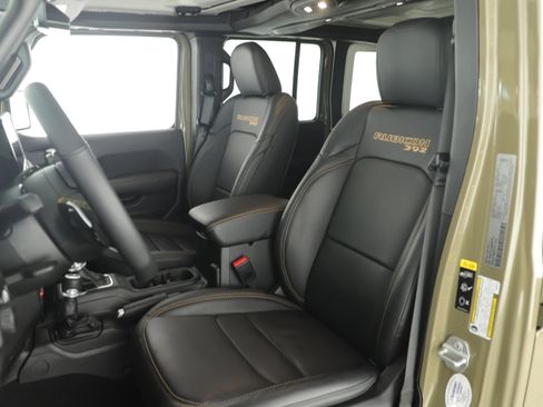 Used 2025 Jeep Wrangler Unlimited Rubicon 392 image 7