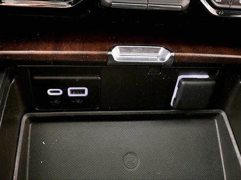 Certified 2023 GMC Yukon Denali Ultimate image 32