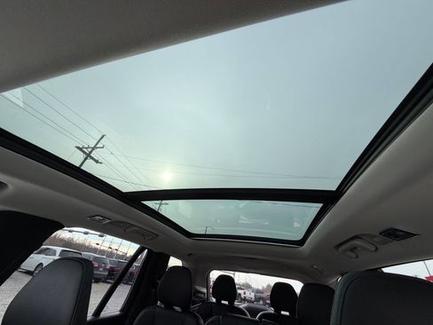 Used 2018 Volvo XC90 T5 Momentum w/ Convenience Package image 26