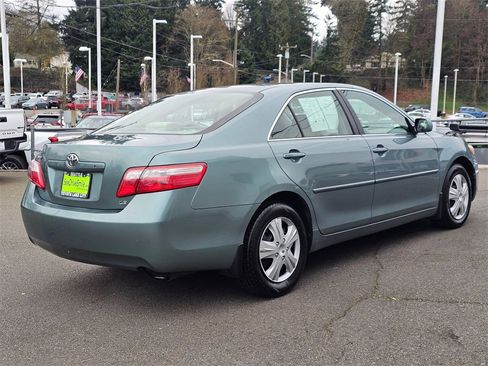 Used 2007 Toyota Camry LE image 7