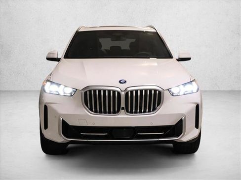 Used 2026 BMW X5 xDrive50e AWD/4WD image 5