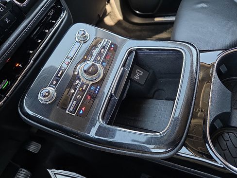 Used 2022 Lincoln Nautilus Reserve w/ Equipment Group 201A image 25