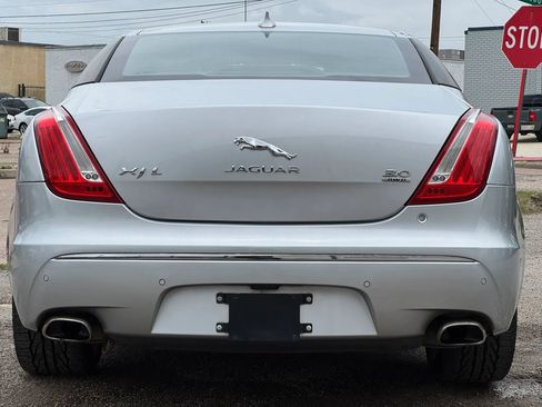 Used 2014 Jaguar XJ L Portfolio RWD image 6
