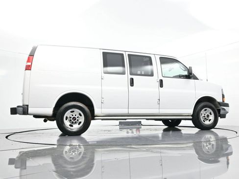 Used 2024 GMC Savana 2500 w/ Driver Convenience Package image 40