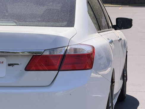 Used 2013 Honda Accord LX image 22