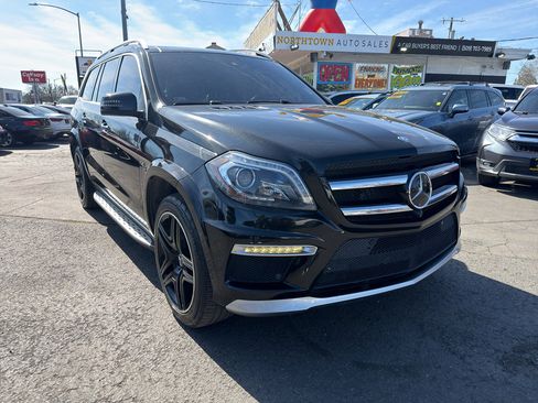 Used 2015 Mercedes-Benz GL 63 AMG 4MATIC image 10