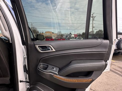 Used 2019 GMC Yukon Denali w/ Denali Ultimate Package image 28