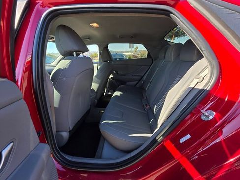 Used 2023 Hyundai Elantra SEL w/ Cargo Package image 14