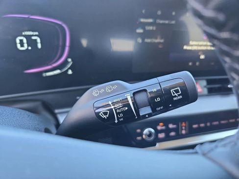 Used 2023 Kia Sportage EX image 24