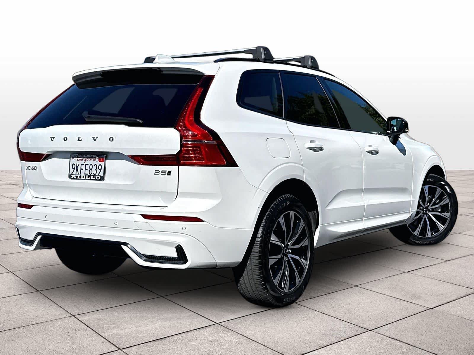 Used 2024 Volvo XC60 B5 Core AWD/4WD image 17