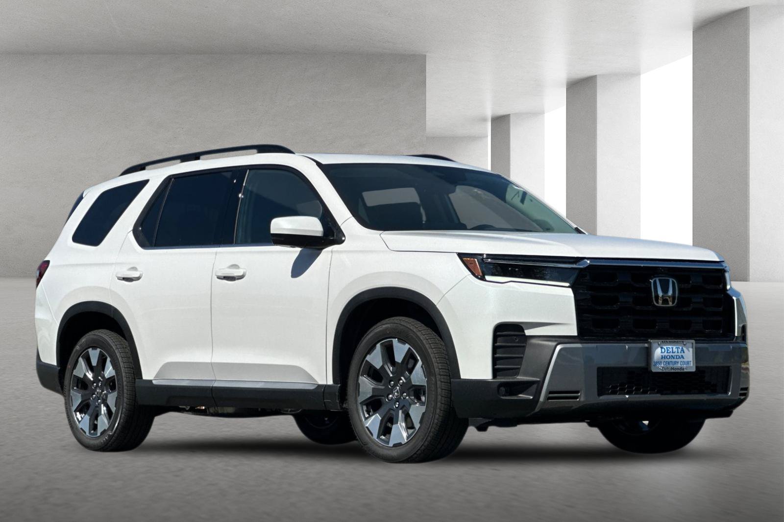 New 2026 Honda Pilot Touring image 1