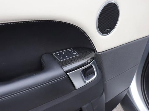 Used 2019 Land Rover Range Rover Sport Supercharged image 39