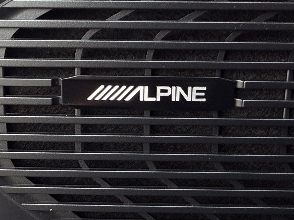 Used 2025 Jeep Wagoneer 4WD image 17