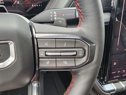New 2026 GMC Yukon XL AT4 Ultimate AWD/4WD image 23