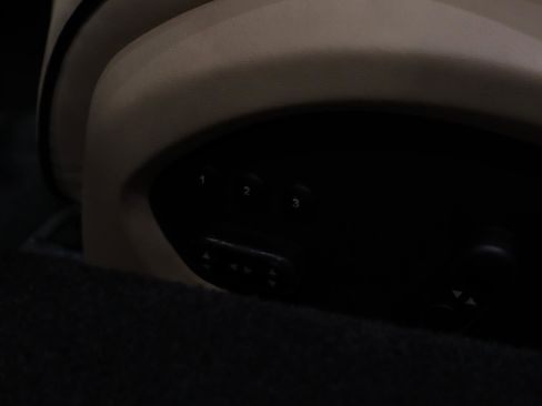 Used 2015 Ferrari 458 Spider image 31