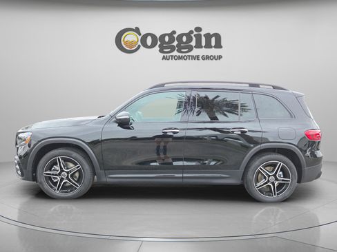 New 2026 Mercedes-Benz GLB 250 image 2